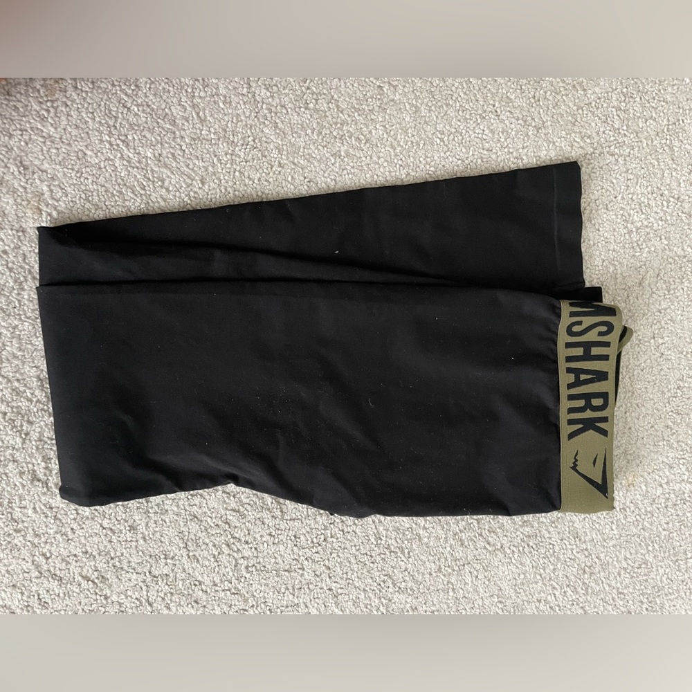 Black gymshark